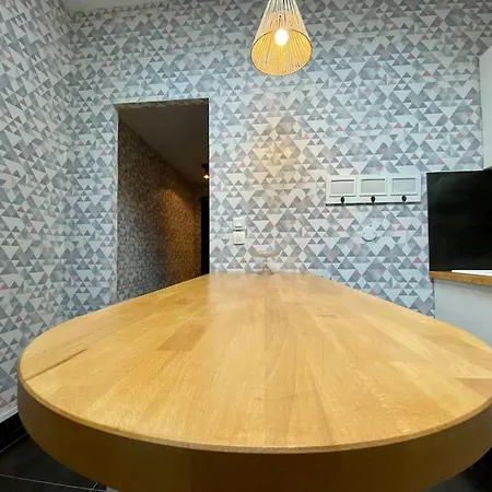 Jebari - Esprit Loft Proche Cite Medieval Et Aeroport Apartman