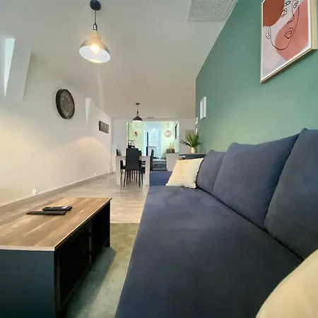 Jebari - Esprit Loft Proche Cite Medieval Et Aeroport Apartman *