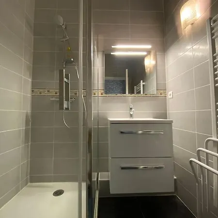 Jebari - Esprit Loft Proche Cite Medieval Et Aeroport Apartman *