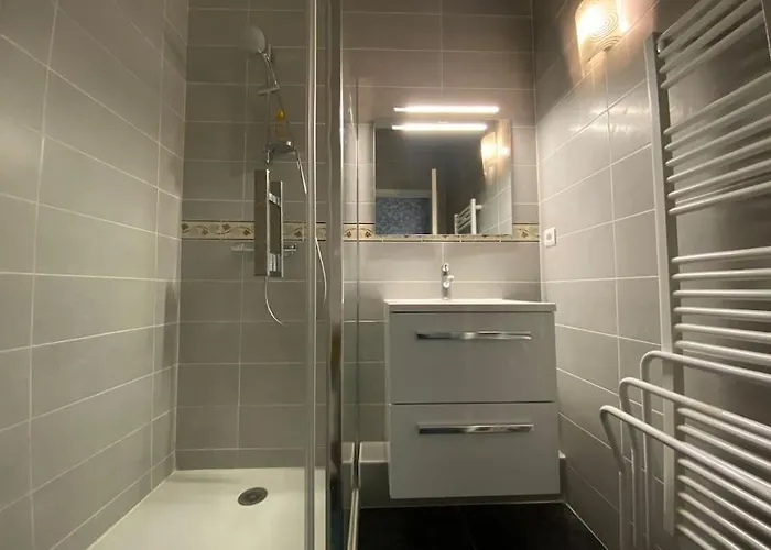 Jebari - Esprit Loft Proche Cite Medieval Et Aeroport Apartament *